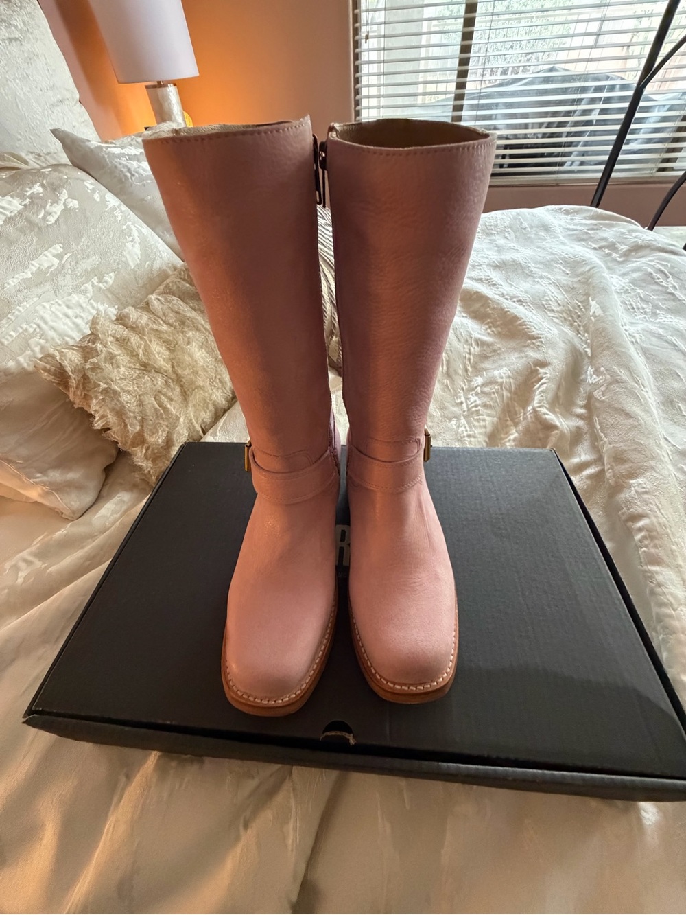 Frye Exclusive (anthro) Campus
Buckle Boots NWT & box size 9.5 - Picture 7 of 16